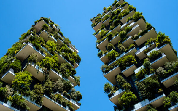 arredo urbano sostenibile bosco verticale